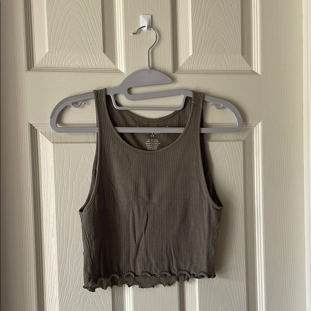 American Eagle Outfitters Green Ribbed Crop Tank Top
